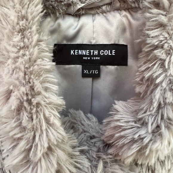 Kenneth Cole Shaggy Soft Faux Fur Snap Button Snuggly Coat Jacket Silver XL - Picture 4 of 9